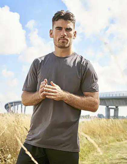 Unisex Performance T-Shirt – Artikelnummer NER61001